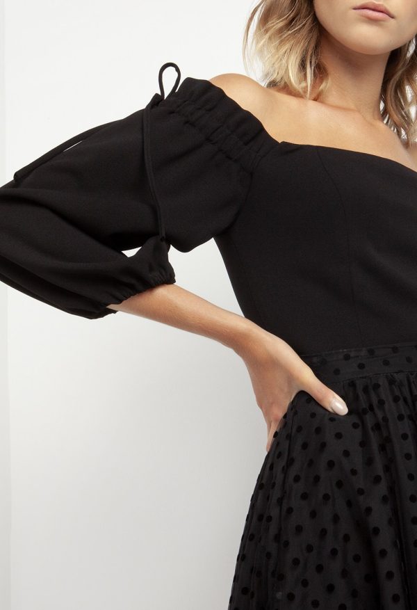 Έξωμο τοπ με κορδόνι - Image 1