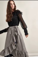 Μπλούζα πλεκτή με δαντέλα