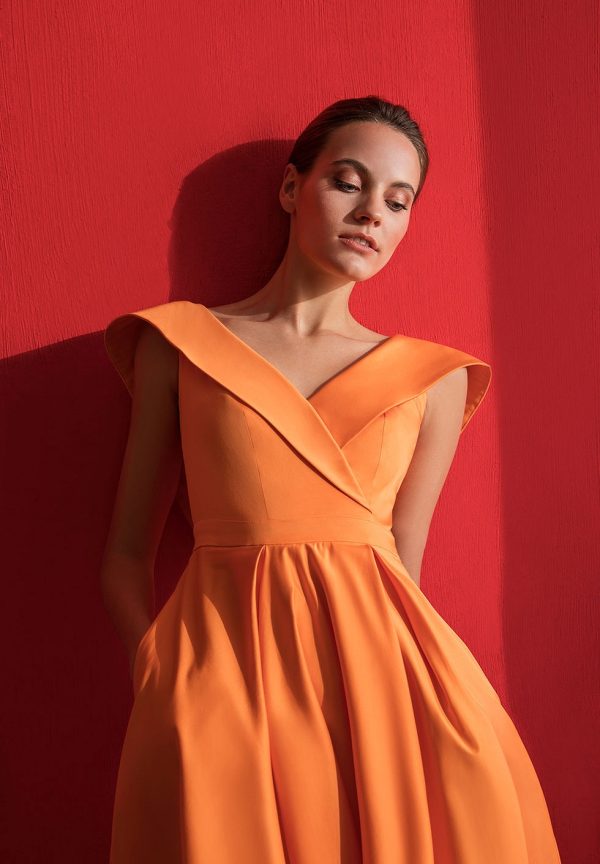 Coctail φόρεμα με ανοιχτούς ώμους - Image 2