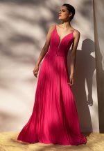 Πλισέ φόρεμα με ζώνη