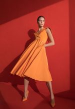 Coctail φόρεμα με ανοιχτούς ώμους