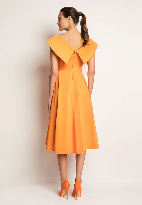 Coctail φόρεμα με ανοιχτούς ώμους - Image 5