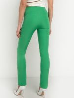 Εφαρμοστό παντελόνι με άνοιγμα στο τελείωμα - Image 2