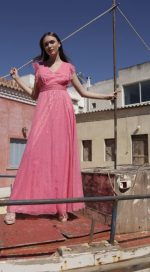 Μακρύ φόρεμα με χρυσό τύπωμα