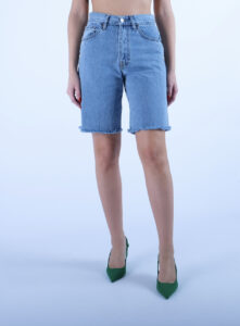 Martina Light - Image 3
