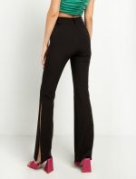 Ψηλόμεσο flared παντελόνι με άνοιγμα στο τελείωμα - Image 3