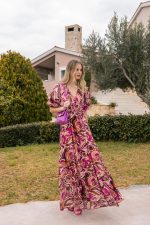 Μάξι φόρεμα εμπριμέ με μανίκια