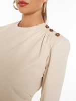 Ντραπέ φόρεμα με κουμπιά στον ώμο - Image 3