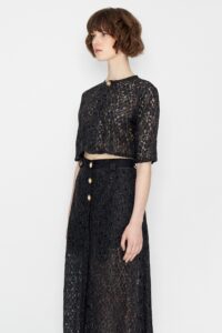 LACE N GRACE TOP - Image 3