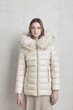 Μπουφάν με κουκούλα και αποσπώμενη Γούνα