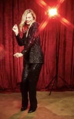 Παντελόνα με παγιέτες