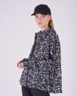 ΠΟΥΚΆΜΙΣΟ ΜΕ ΣΧΈΔΙΑ