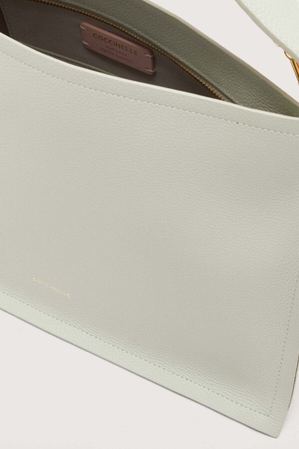 IMG_9511 Τσάντα Ώμου Snip Medium Coccinelle celadon green - Image 2