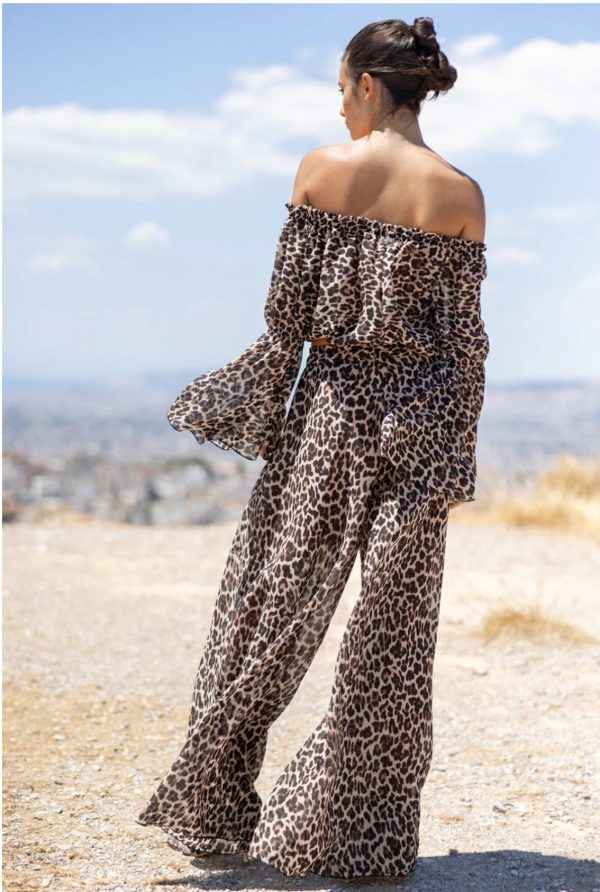 Σετ. Μπλούζα animal print με ακάλυπτους ώμους Με Παντελόνα animal print - Image 2