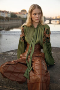 LOVE SHIRT - Image 3