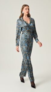 Set REGAL REVERIE SATIN HIGH WAISTED PANTS with REGAL REVERIE SATIN SHIRT - Image 4