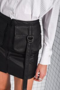 MOMENTUM MINI SKIRT BLACK - Image 4