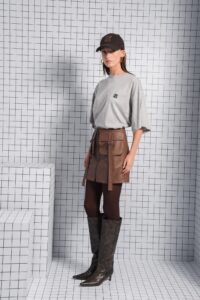 MOMENTUM MINI SKIRT BROwN - Image 4