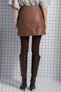 MOMENTUM MINI SKIRT BROwN - Image 3