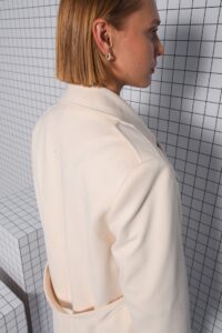 ARPYES NEW DAWN COAT CREME - Image 2