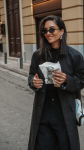 FALL MYSTERY TRENCH COAT black