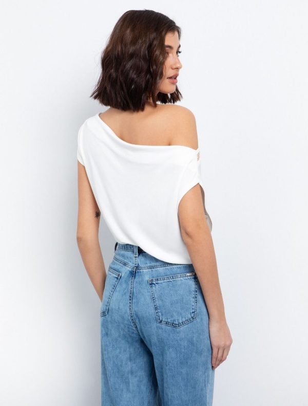 Ασύμμετρη μπλούζα με αλυσίδα - Image 3