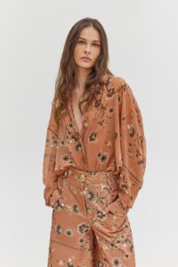 Heather Shirt (Milk Chocolate) - Image 4