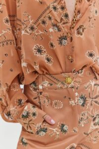 Heather Shirt (Milk Chocolate) - Image 7