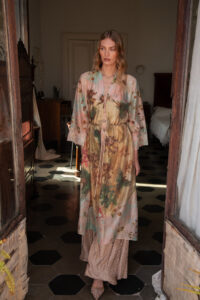DELICATE KIMONO