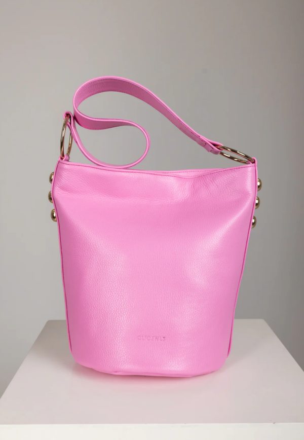 SANDRA BUCKETBAG (hot pink dolaro genuine leather) - Image 1