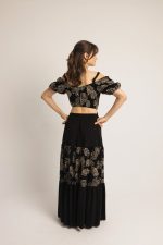 Φόρεμα με χρυσά φύλλα και cut out μαύρο - Image 2