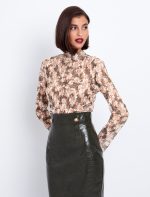 Τοπ φλοράλ δαντέλα