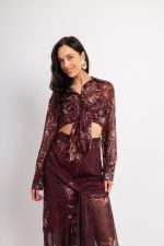 Σετ με ιδιαίτερα floral σχέδια και άνισο βολάν στη φούστα μπορντώ - Image 2