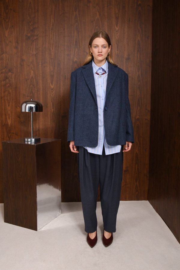 DECIDE SHORT COAT BLUE - Image 1