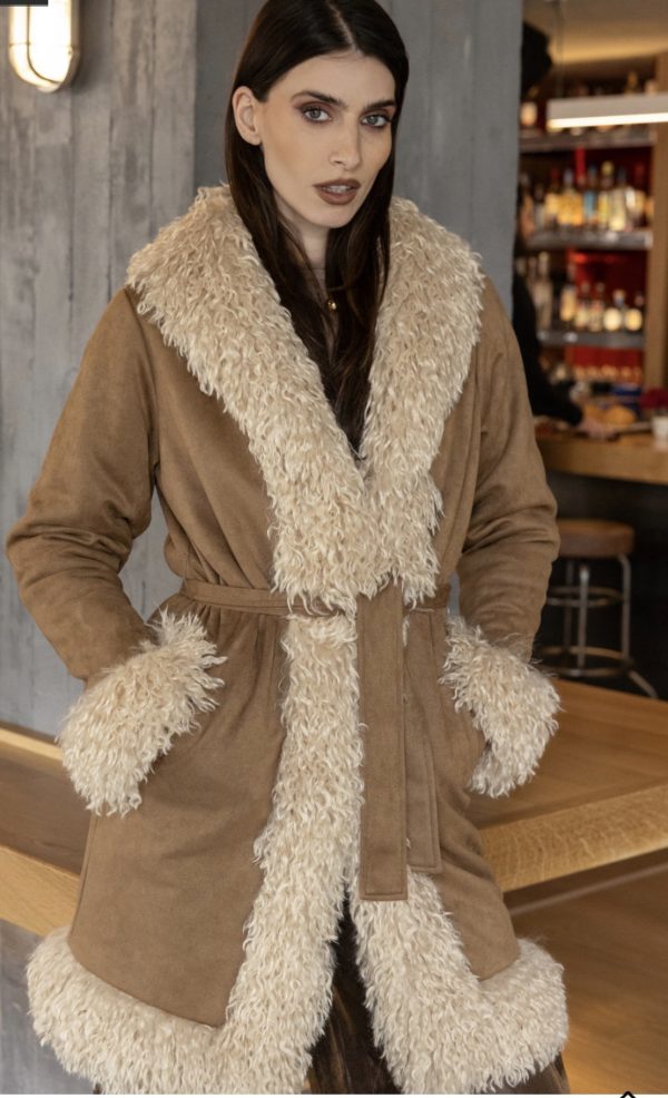 ROMINA BROWN - Image 1