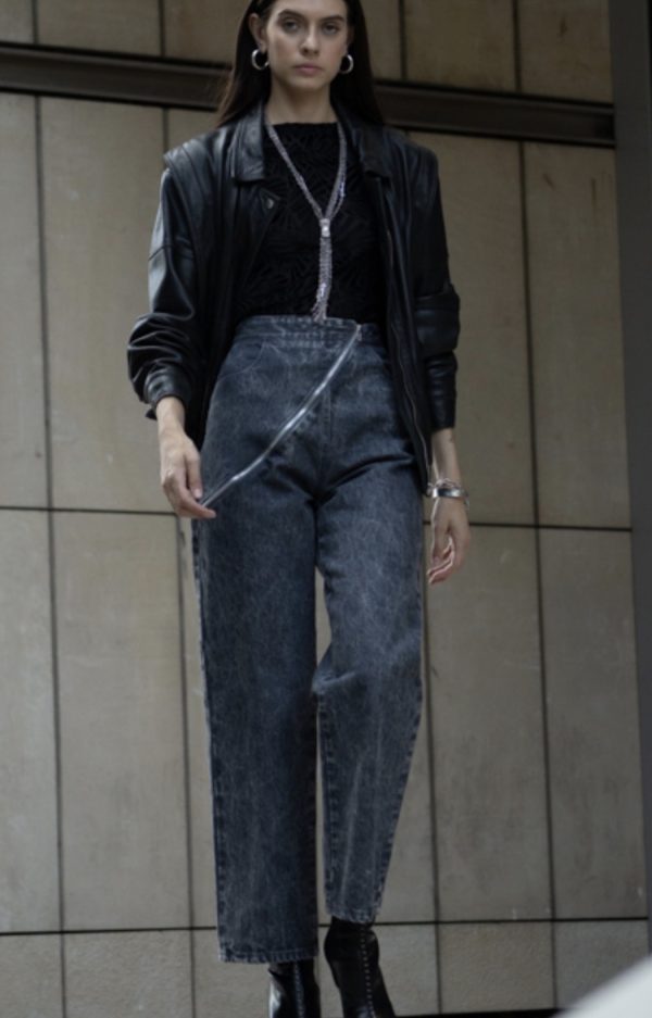 JENNY GREY PEARL - Image 1
