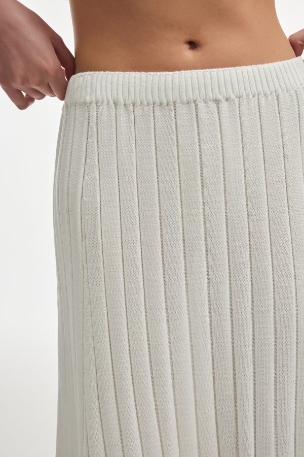 FEMME KNITTED SKIRT WHITE - Image 3