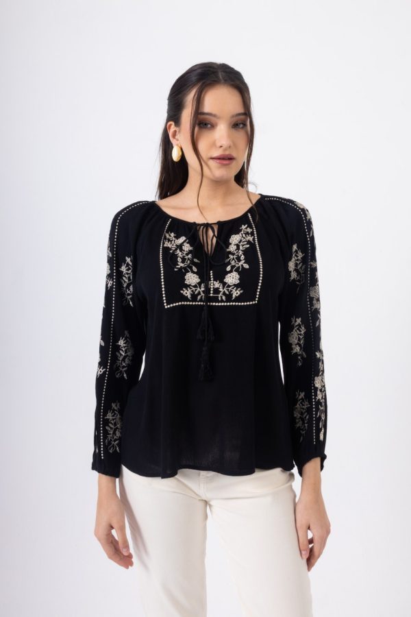 Μοντέρνα Μαύρη Μπλούζα με Κορδονάκι & Σούρες - Image 1