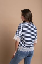 Ριγέ μπλούζα σε μπλε απόχρωση με δαντέλα - Image 3