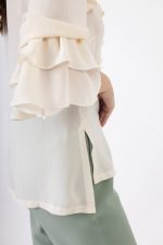 Chic Εκρού Πουκάμισο με Βολάν & Κουμπιά - Image 2