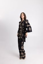 Σετ Κρουαζέ μαύρο με χρυσές λεπτομέρειες - Image 3