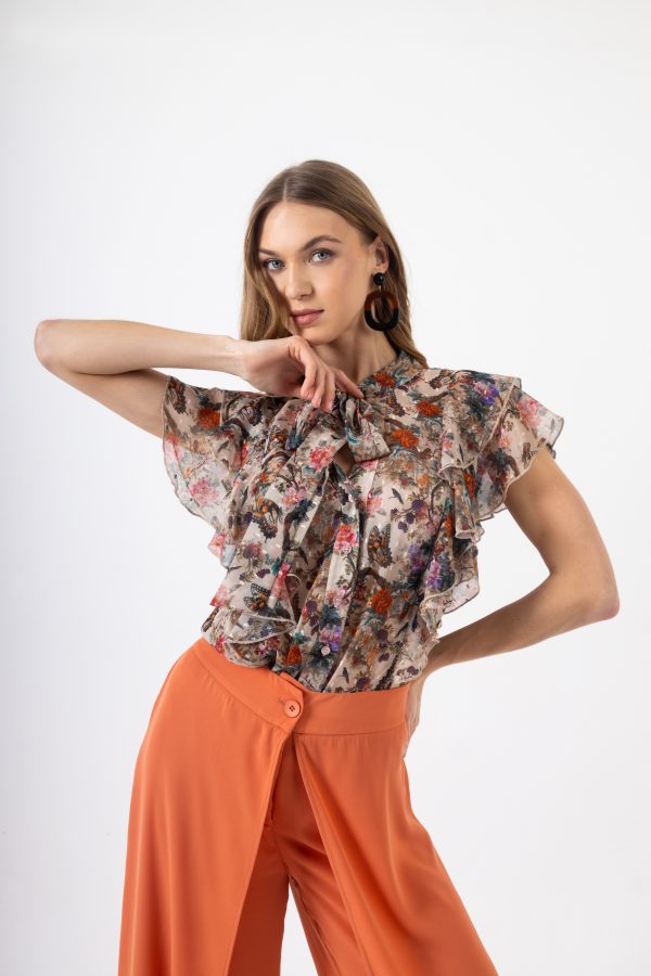 Πουκάμισο Φλοράλ Μπεζ-Εμπριμέ με Εντυπωσιακό Βολάν - Image 1