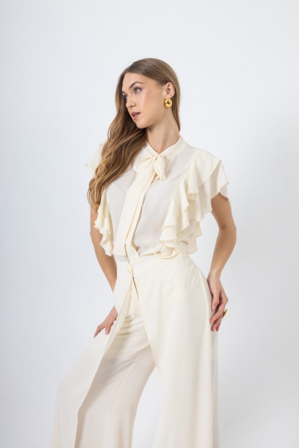 Εκρού Πουκάμισο με Βολάν & Φιόγκο - Image 1