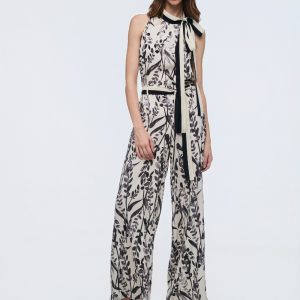 Παντελόνα με εντυπωσιακό print και ζώνη