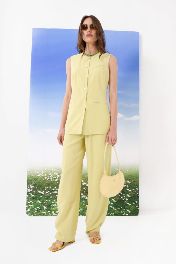 NOA VEST LIME - Image 1