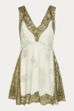 BETWEEN TOPDRESS - Image 3