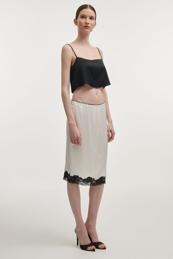 NAIA CROP TOP BLACK - Image 1
