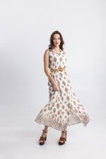 Maxi Φόρεμα με Μπεζ Σχέδια και Ζώνη σε Εκρού Βάση