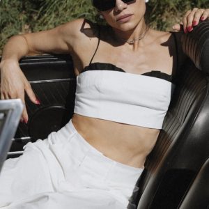 HIBISCUS TOP WHITE/BLACK