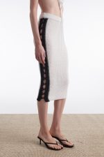 VOYAGE MIDI SKIRT white